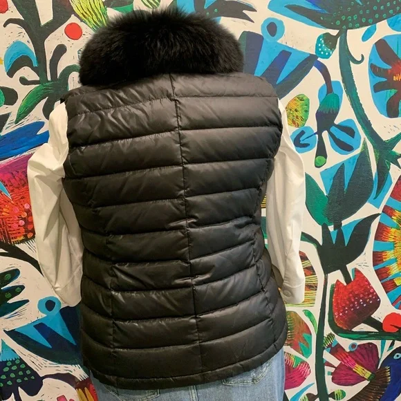 Black Dana Stein Puffer Vest with Fur Collar - Picture 5 of 7